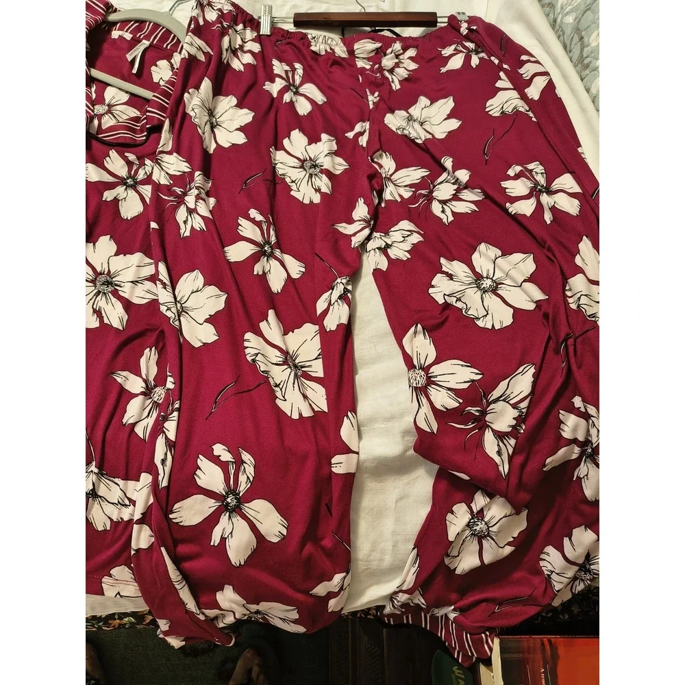 2 Sets Flora Nikrooz Floral Pajamas Sz XL Plum & Pink Lindsey Knit Lounge EUC
